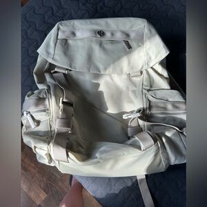 Lululemon Wunderlust Mini Backpack 14L